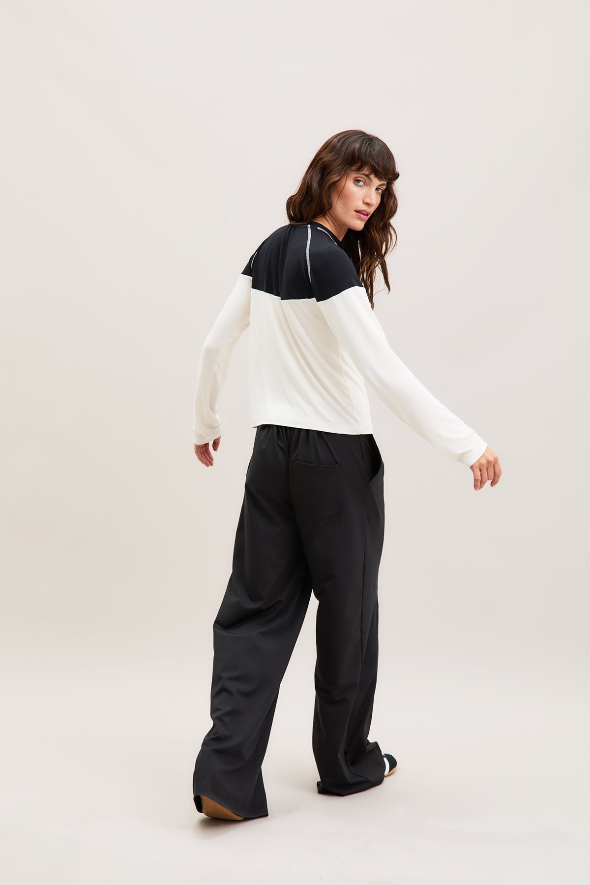 Black & Stone Colour-Block Long-Sleeve Tee – Layer – view 03