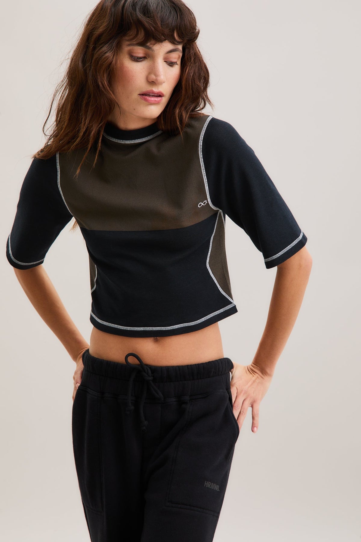 Black & Stone Colour-Block Relaxed Tee – Shift – view 01