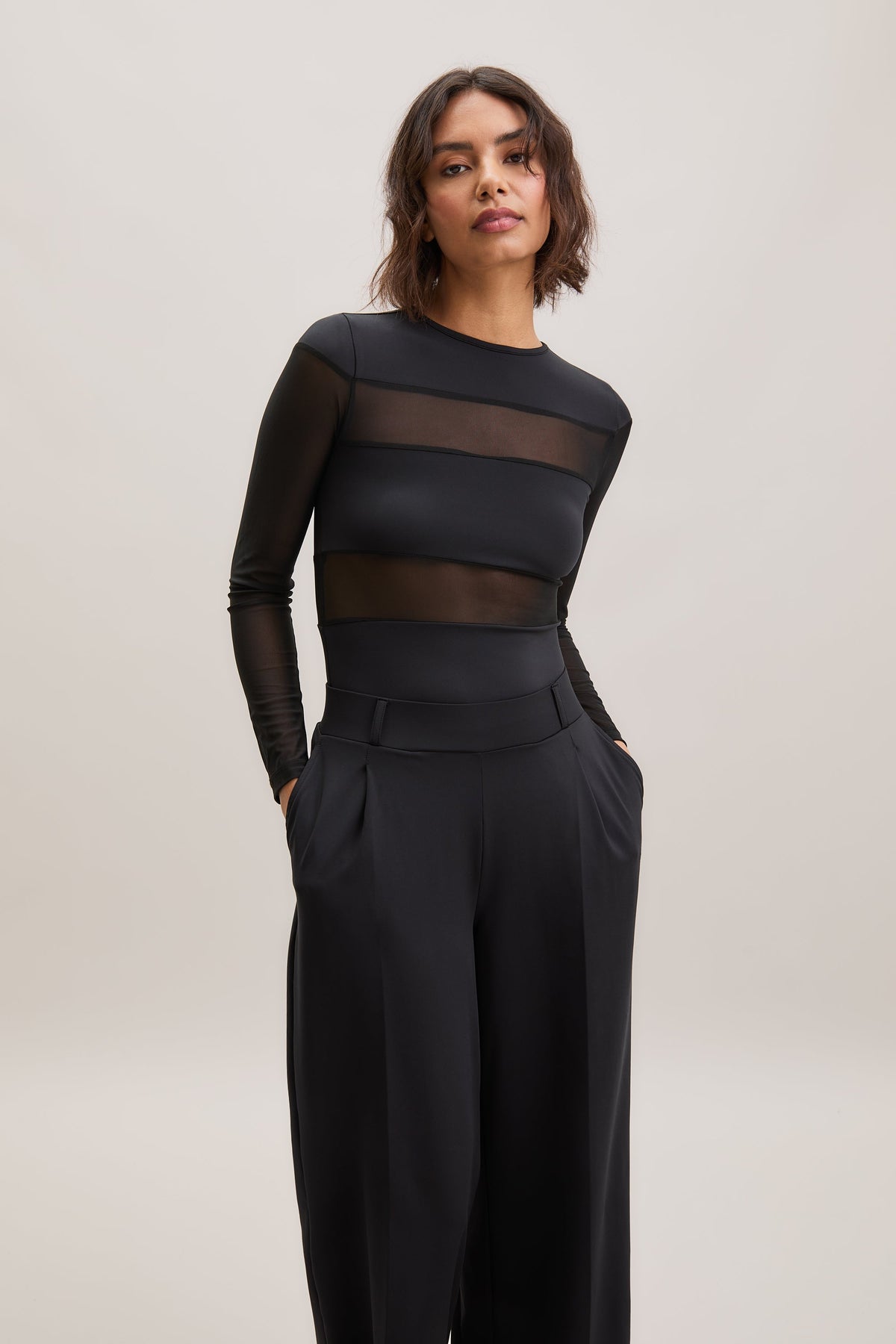 Black Sheer-Panel Long-Sleeve Top – Veil – view 01