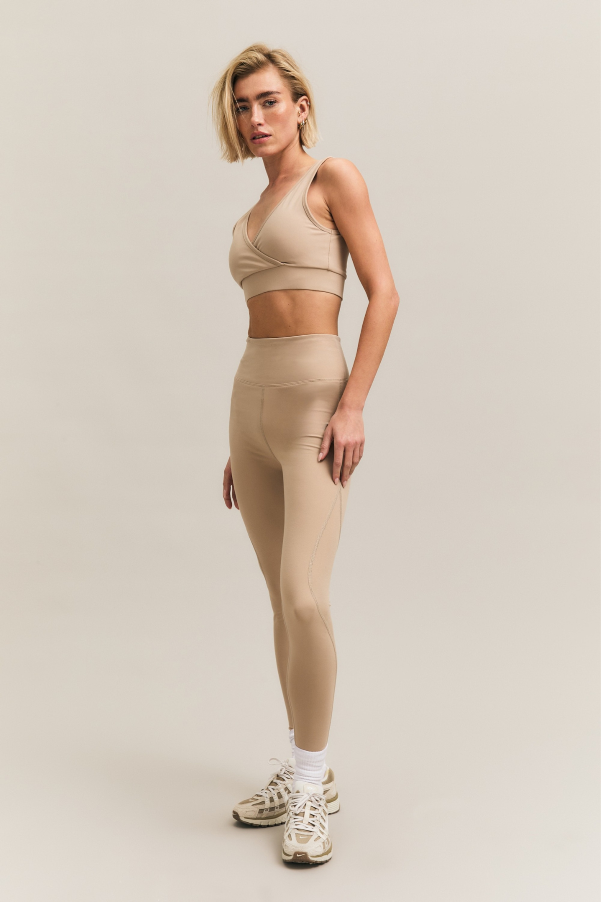 Cream High-Waist Sculpt Leggings – Slip – view 01