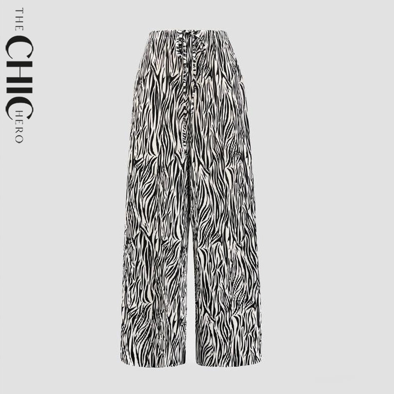 Plus Size Black & White Zebra Print Pleated Palazzo Pants with Elastic Drawstring Waist and Wide Leg Fit