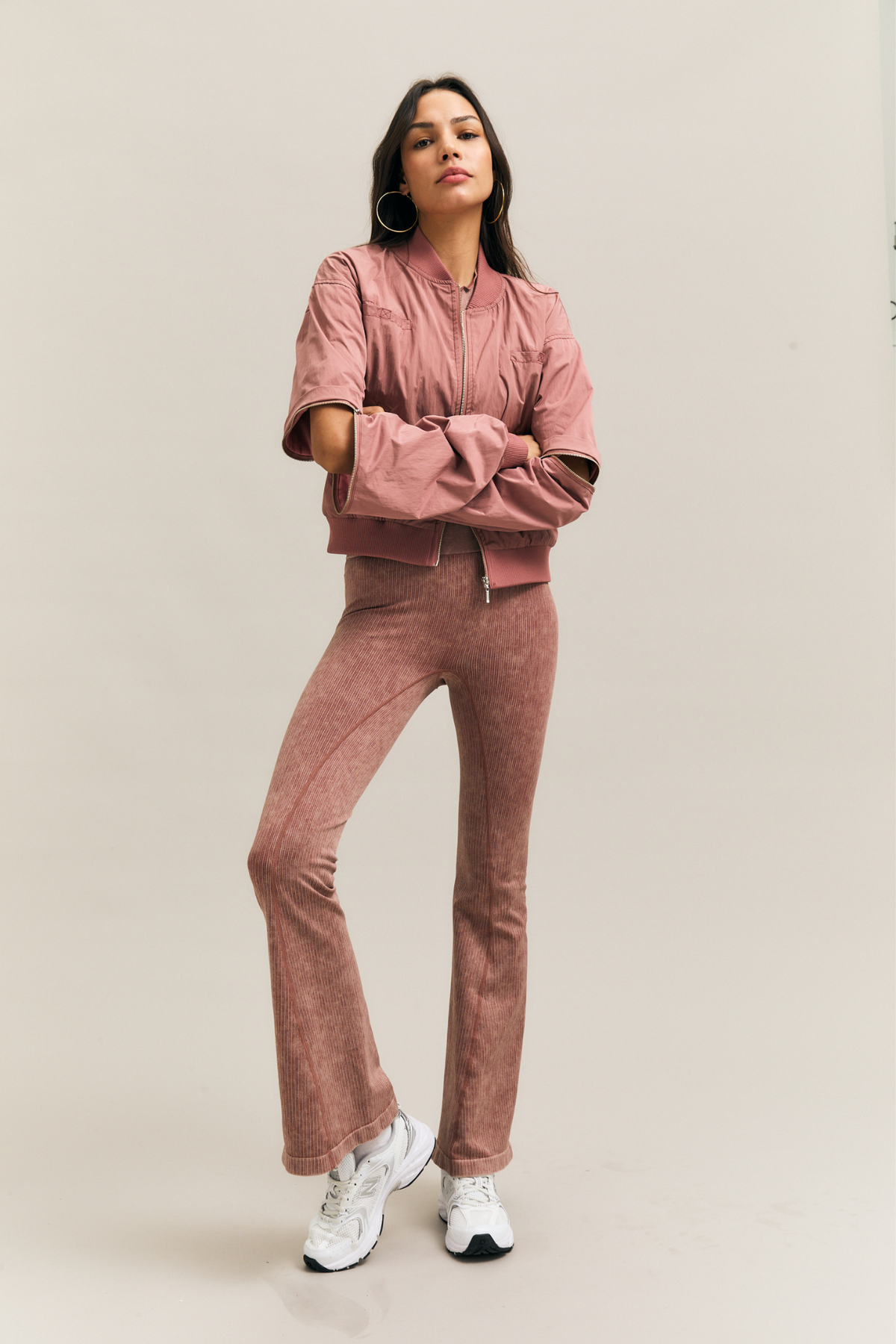 Dusty Rose Acid-Wash Ribbed Flare Leggings – Takeover – view 05