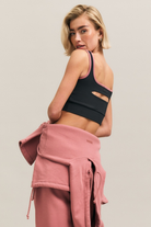 Black Square-Neck Contrast-Trim Active Crop – Transform – view 01
