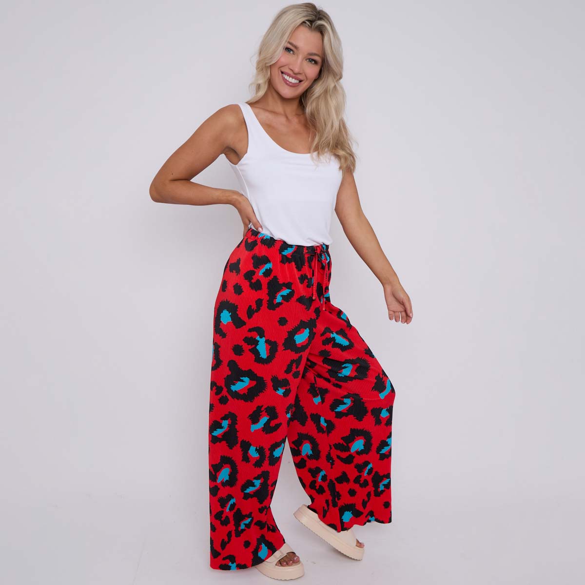 PLEATS PLEASE 人物柄　総柄 パンツ　LOVE 風船　サイズ　5 Red Leopard Abstract Print Wide-Leg Drawstring Palazzo Pleated