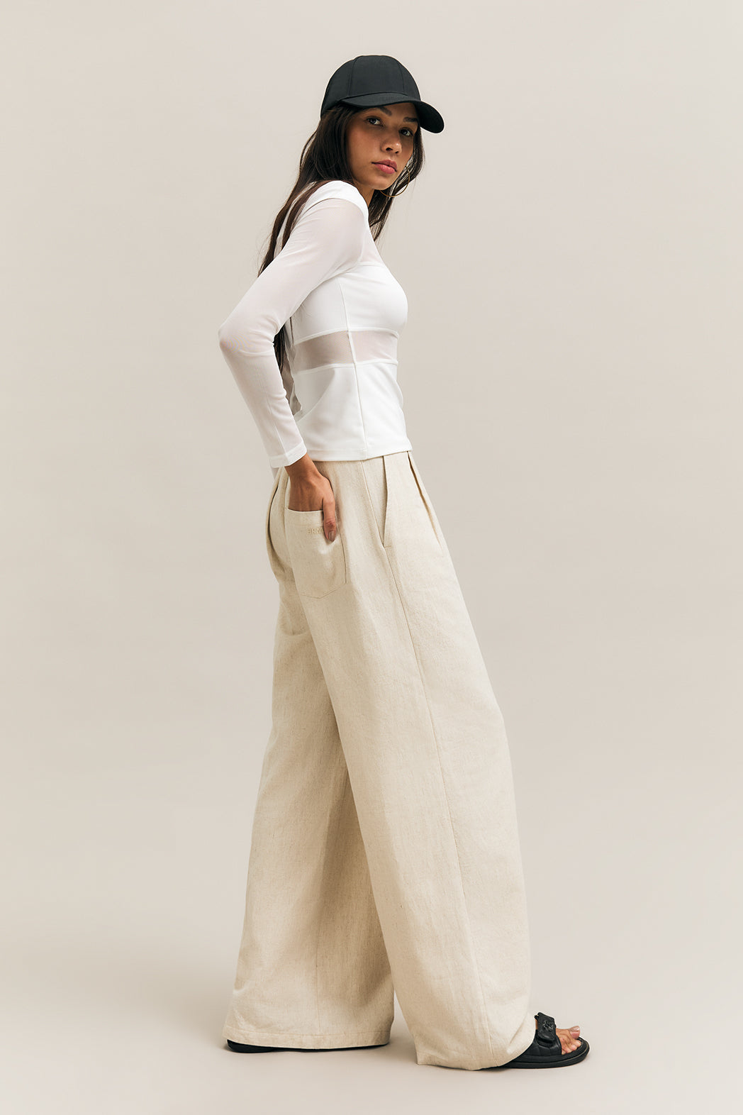 White Sheer-Panel Long-Sleeve Top – Veil – view 07