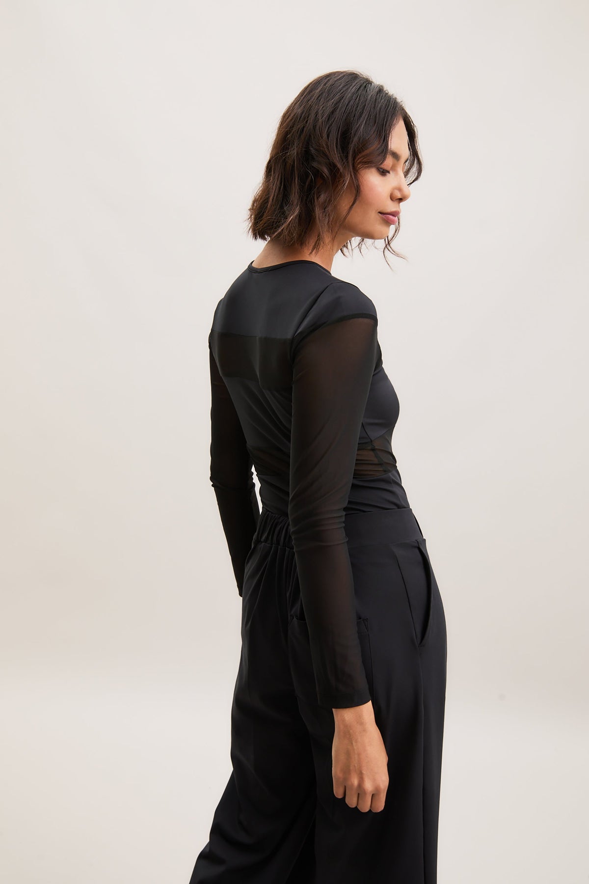 Black Sheer-Panel Long-Sleeve Top – Veil – view 05