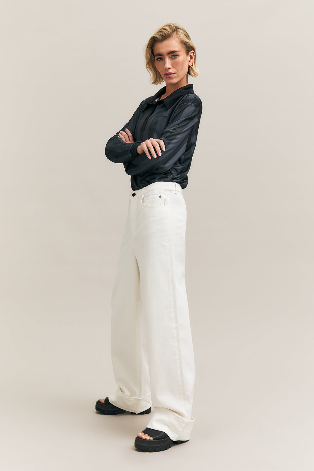 Cream Tailored Wide-Leg Trousers – Torque – view 06