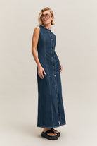 Navy Fitted Sleeveless Denim Dress – Pivot – view 01