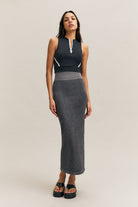 Charcoal Grey Ribbed Maxi Skirt – Takeover – view 03