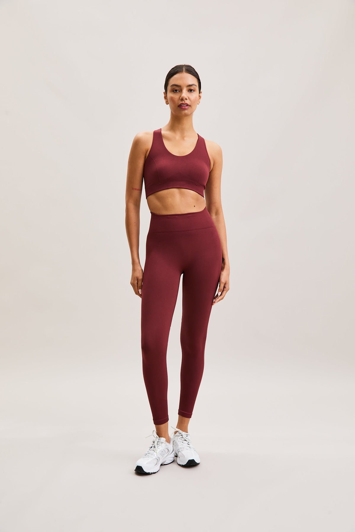 Burgundy Cutout-Back Sports Bra – Sculpt – view 01