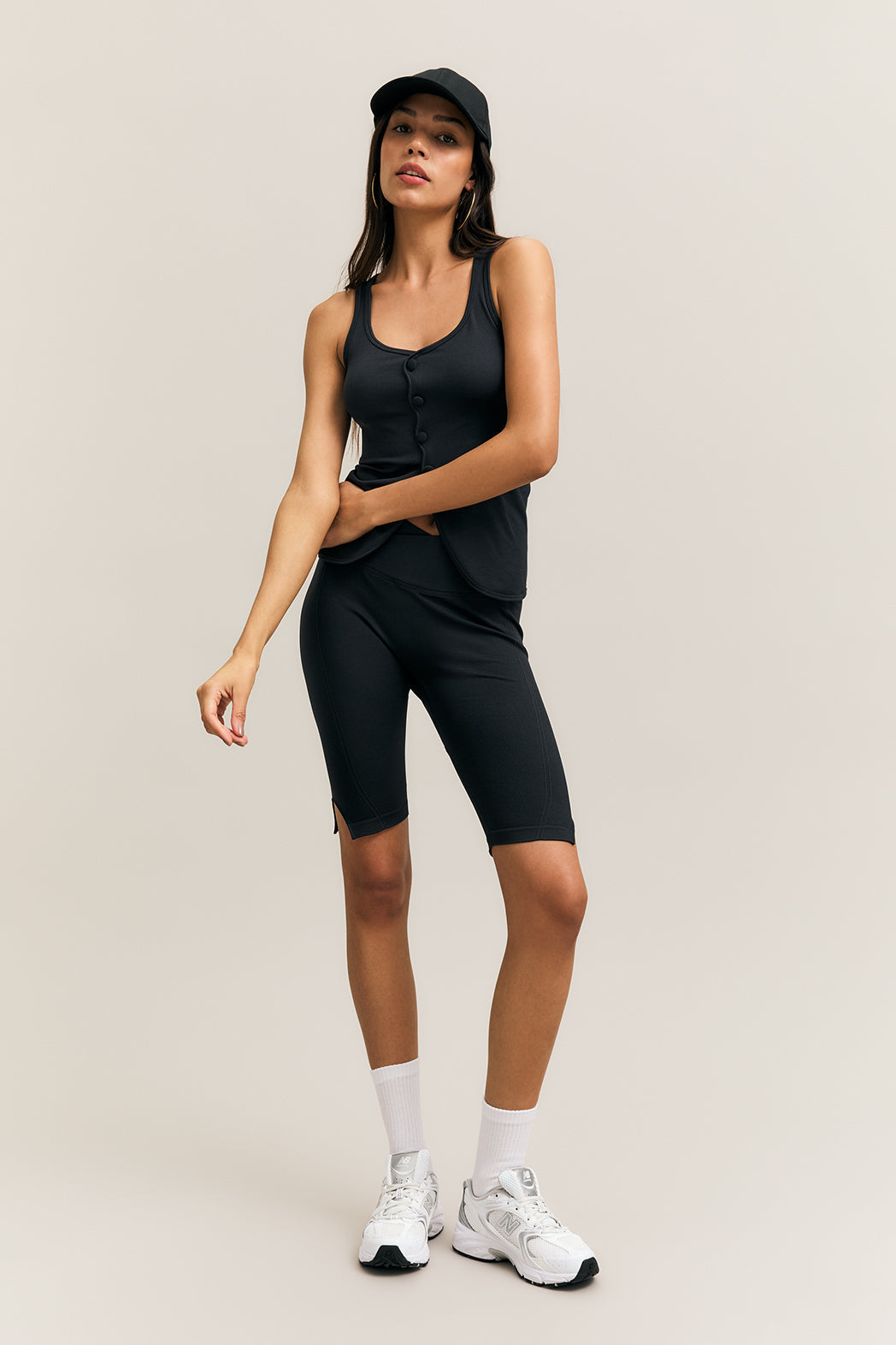 Black High-Waist Pedal-Pusher Shorts – Pulse – view 01