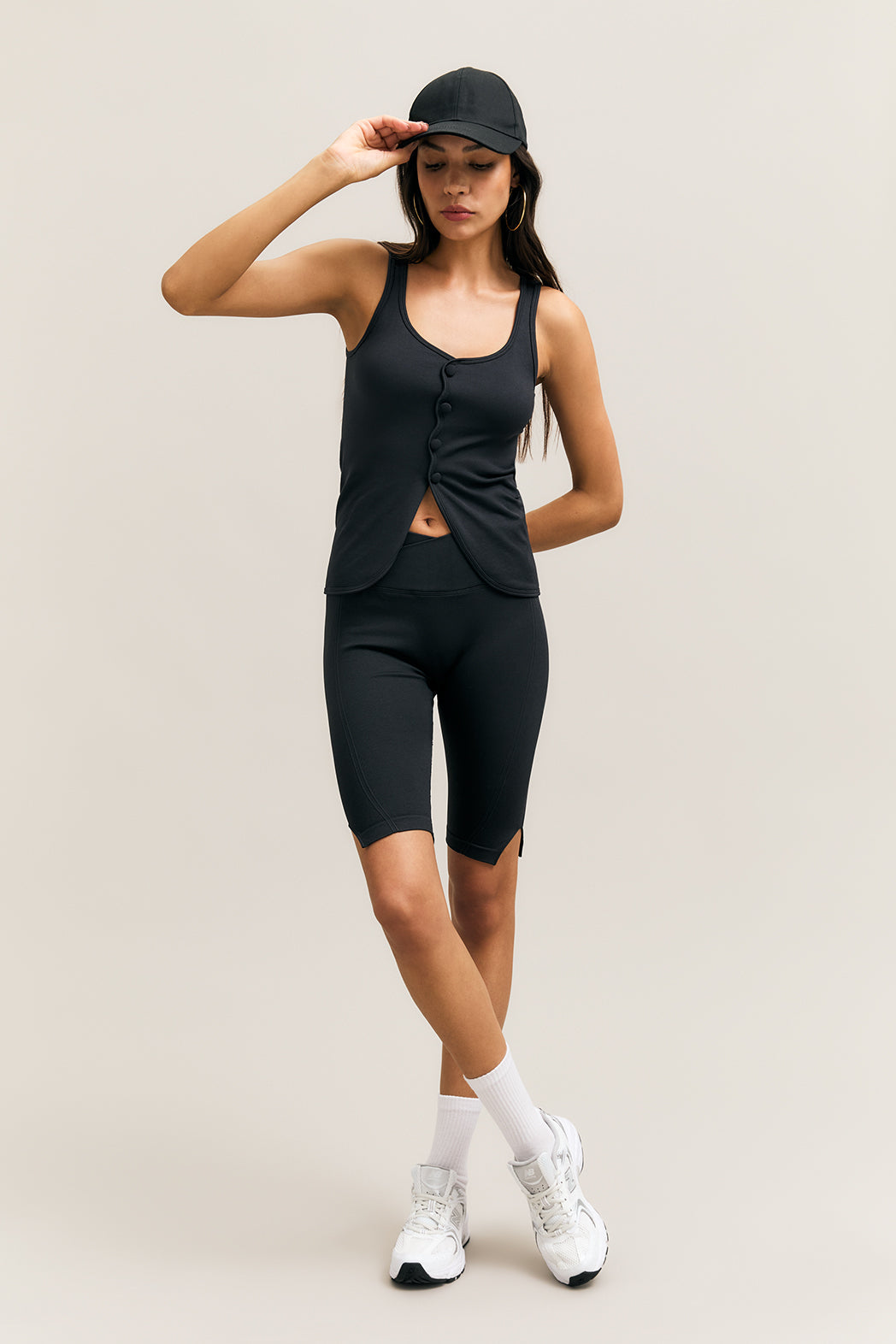 Black Scoop-Neck Longline Tank – Pulse – view 04