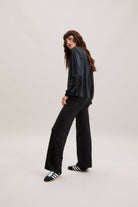 Black Clean-Waist Wide-Leg Trousers – Edge – view 01
